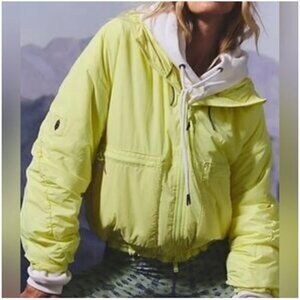 Free People NWT Movement Cloud Cover System Liner Nylon Yellow Jacket size S